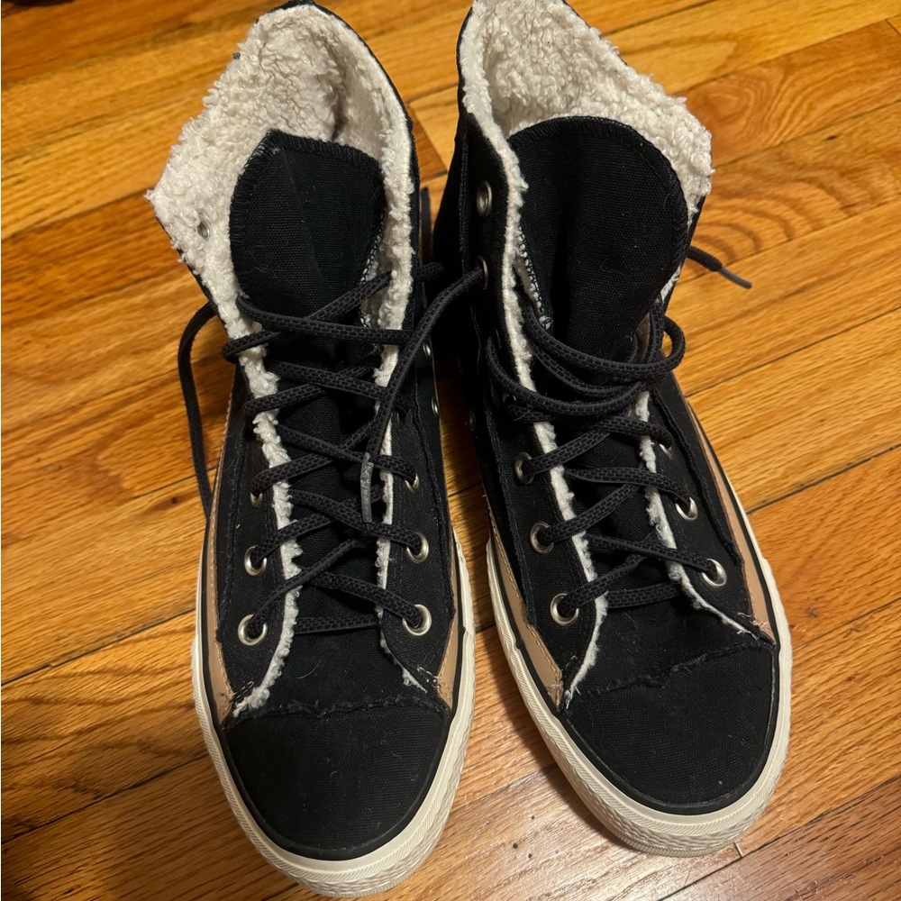 Converse Chuck Taylor All Star Sherpa Hi-Top Sneakers Black Size 8
